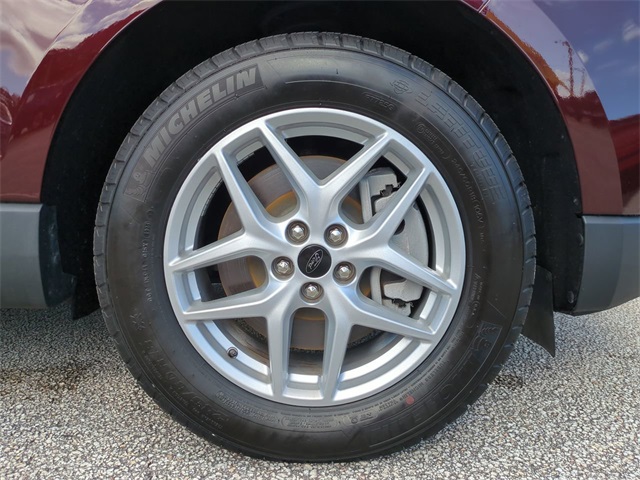 2023 Ford Edge SEL photo 9