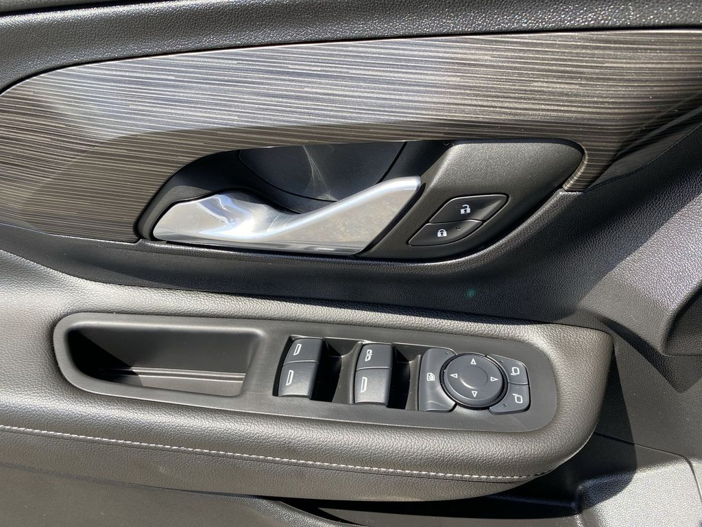 2024 Gmc Terrain SLE photo 21