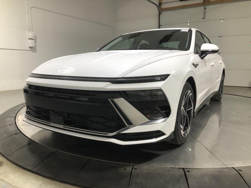 2026 Hyundai Sonata SEL Sport photo 3