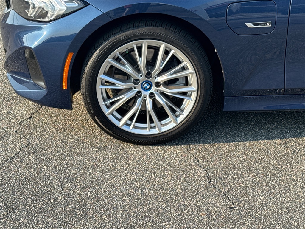 2023 Bmw 330e photo 11