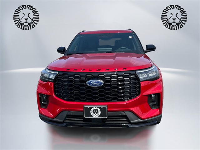 2025 Ford Explorer ST-Line photo 2