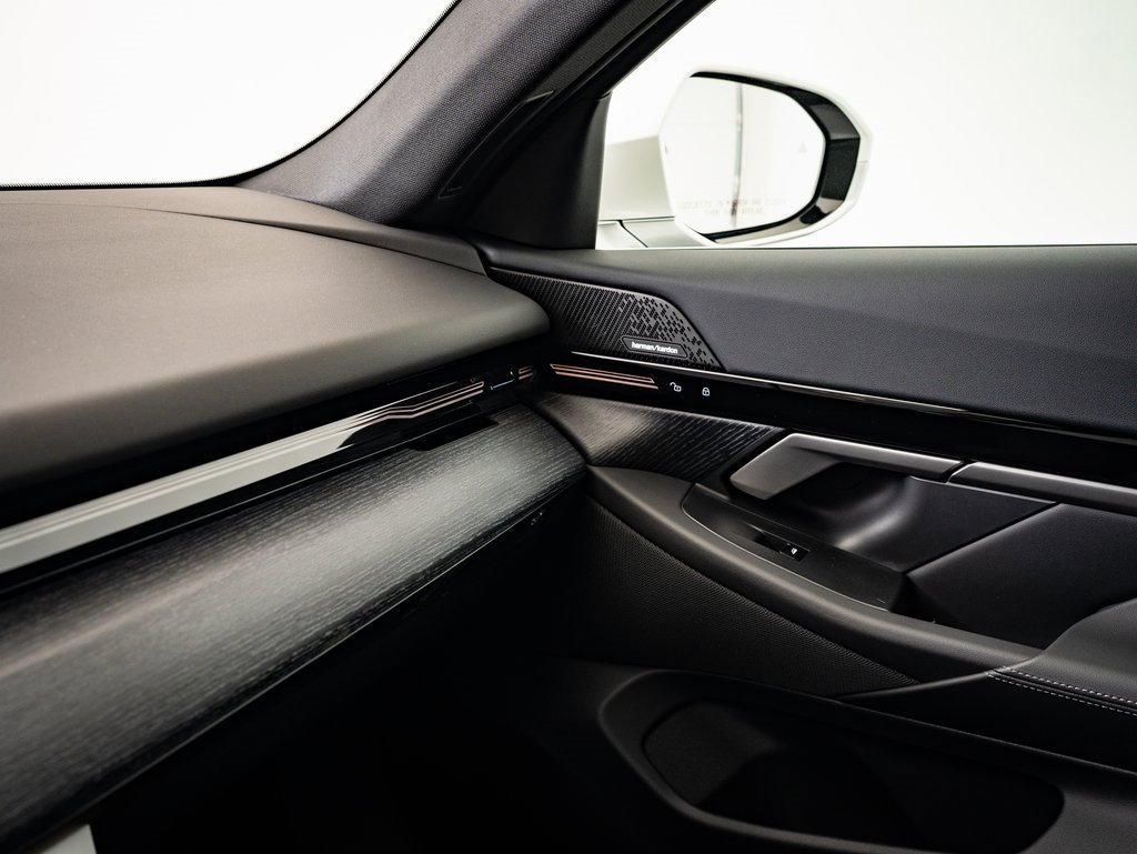 2025 Bmw 530i 530i xDrive photo 30