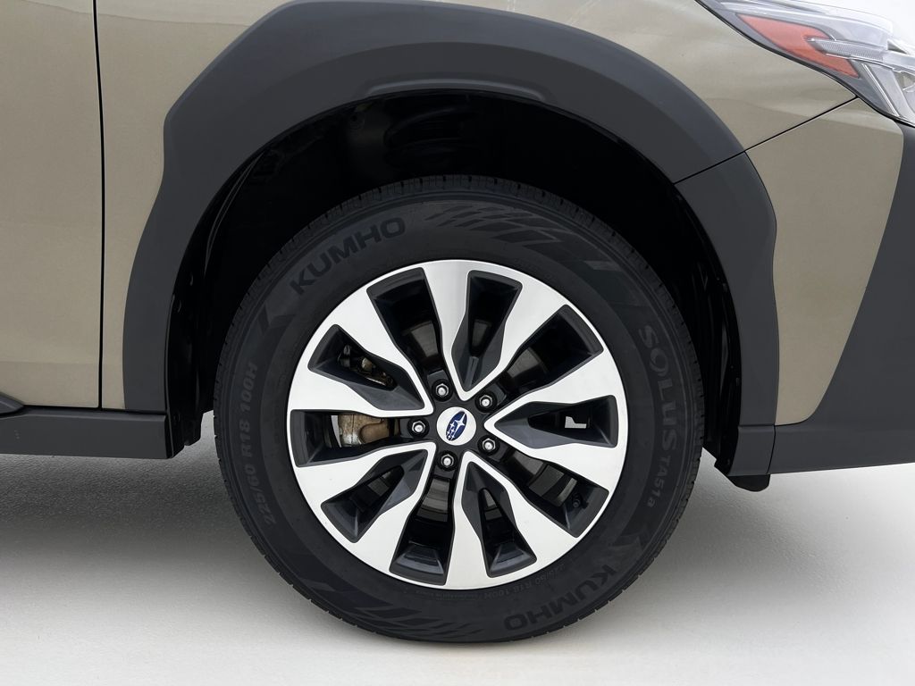2024 Subaru Outback Touring photo 32
