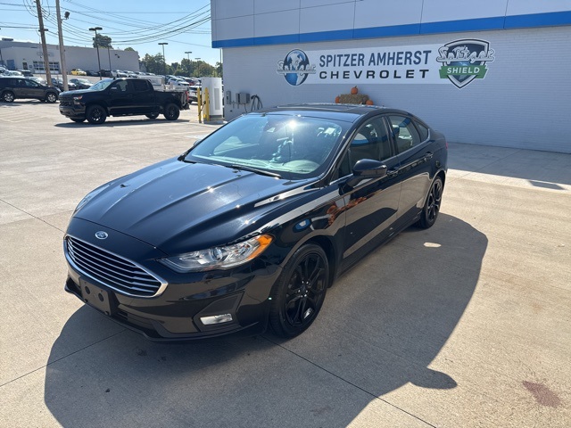 2019 Ford Fusion SE photo 4