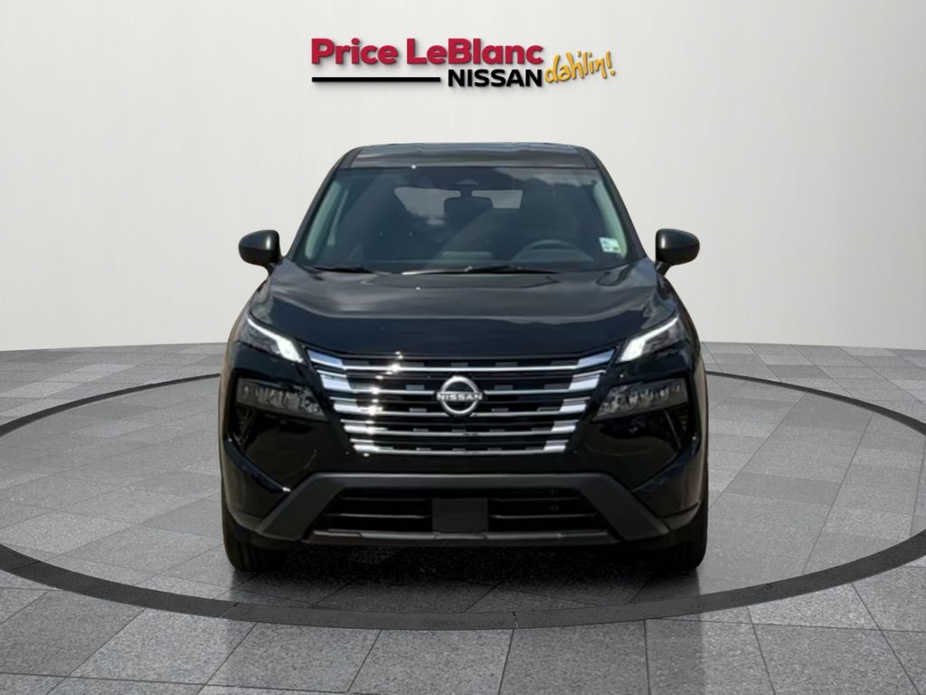2026 Nissan Rogue S photo 2