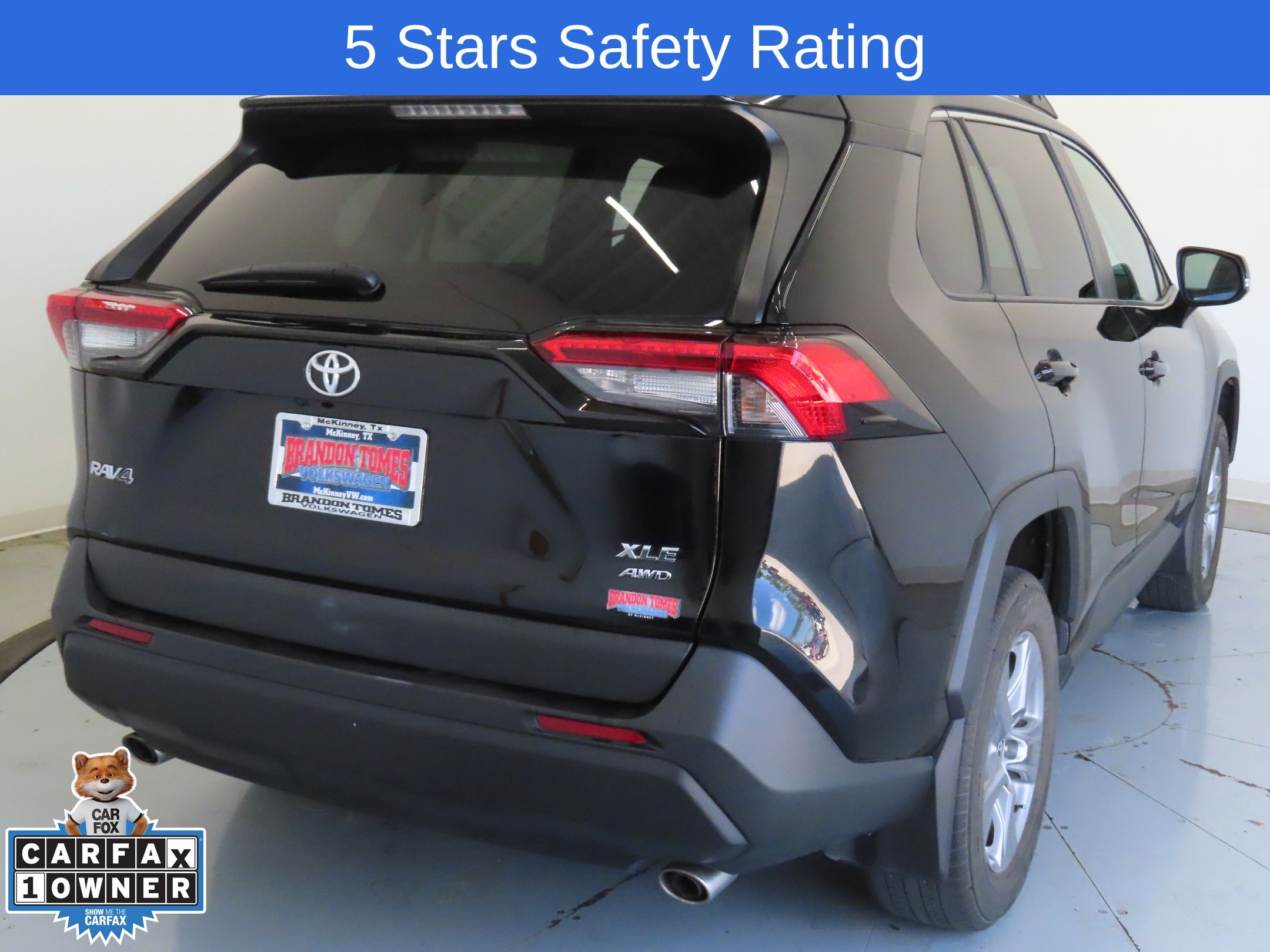 2023 Toyota RAV4 XLE photo 3