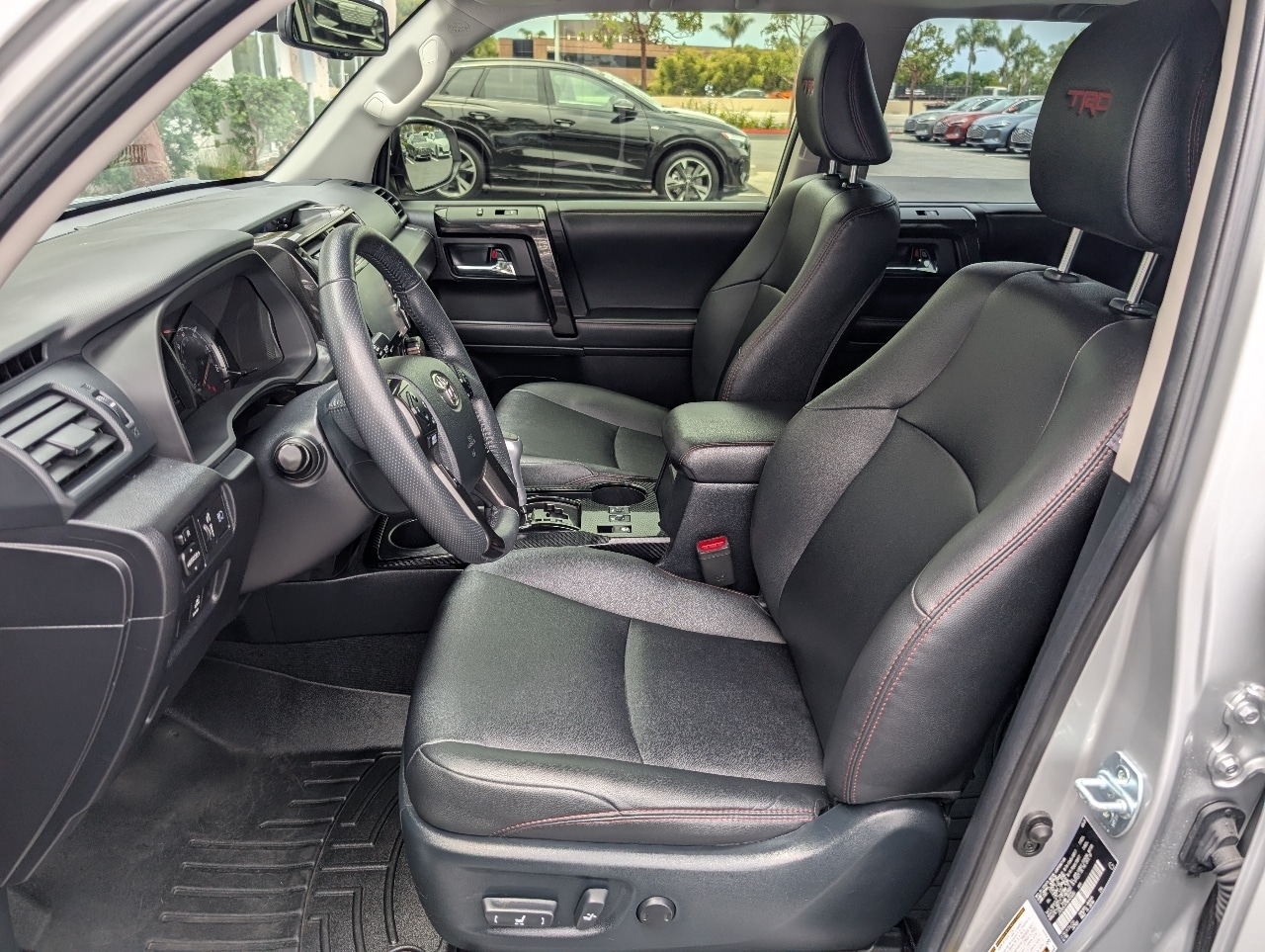 2021 Toyota 4Runner TRD Off-Road Premium photo 2