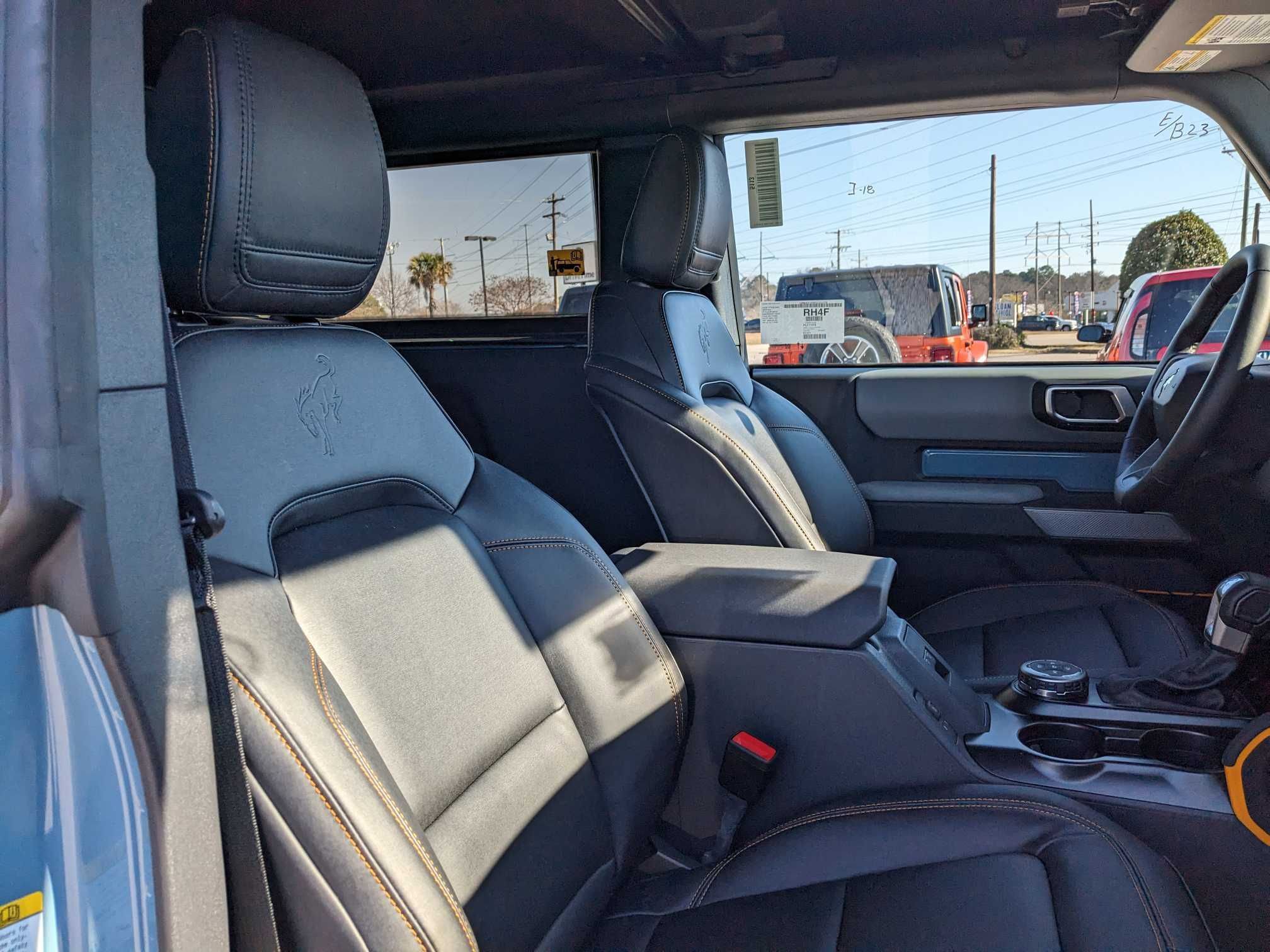 2023 Ford Bronco Badlands photo 25