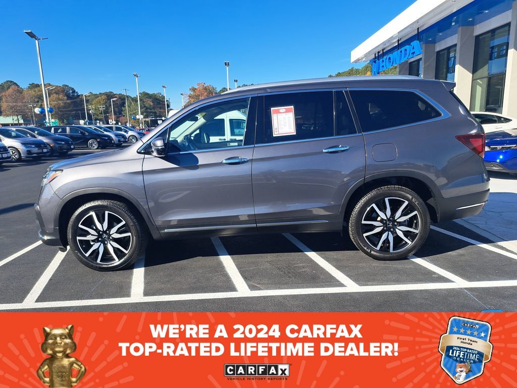 2022 Honda Pilot Touring photo 2