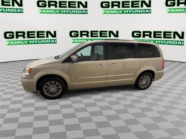 2014 Chrysler Town & Country photo 10