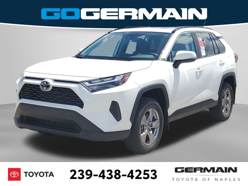 2025 Toyota RAV4 XLE's photo