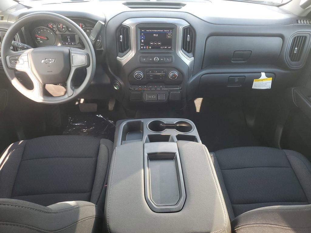 2025 Chevrolet Silverado 1500 Custom photo 23