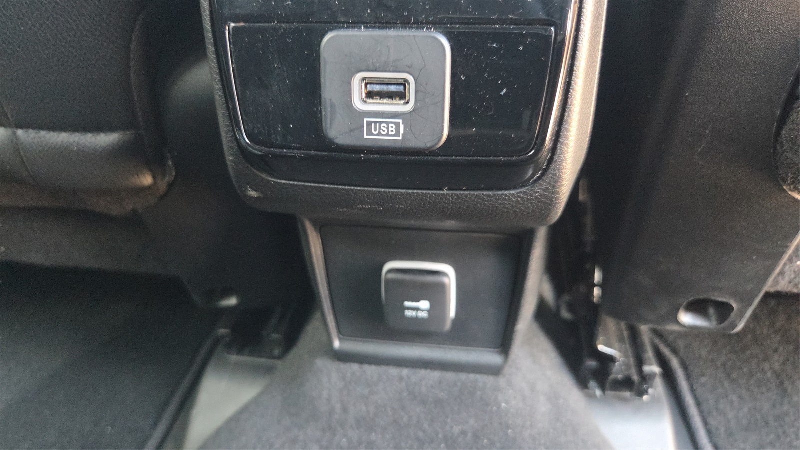 2024 Jeep Compass Latitude photo 16