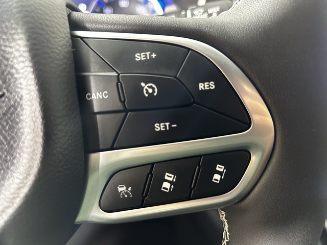 2026 Chrysler Pacifica photo 23