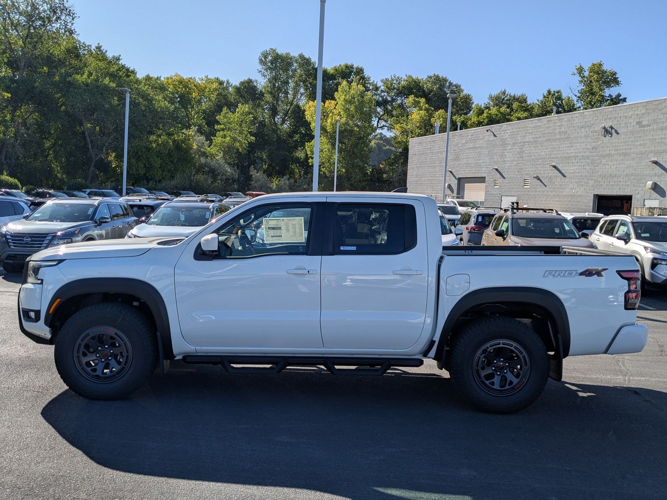 2026 Nissan Frontier Crew Cab PRO-4X photo 6