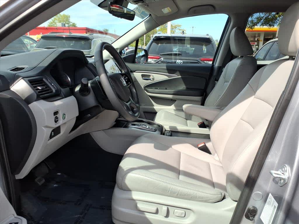 2022 Honda Pilot SE photo 9