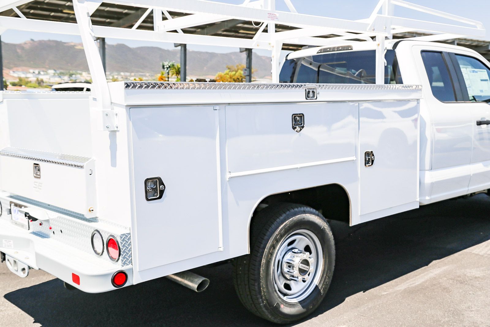 2025 Ford F-350 XL photo 12