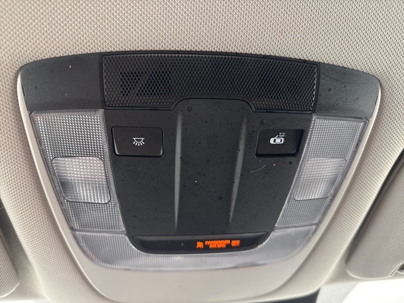 2022 Kia Sorento LX photo 31