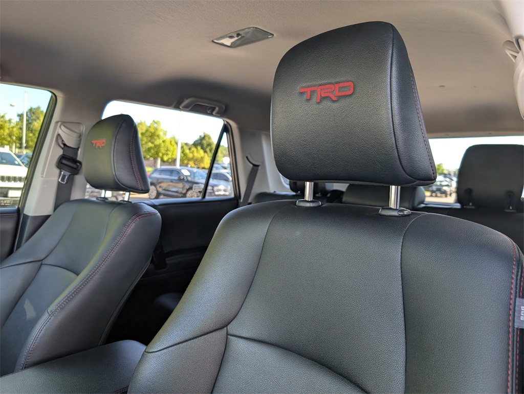 2020 Toyota 4Runner TRD Off-Road photo 11
