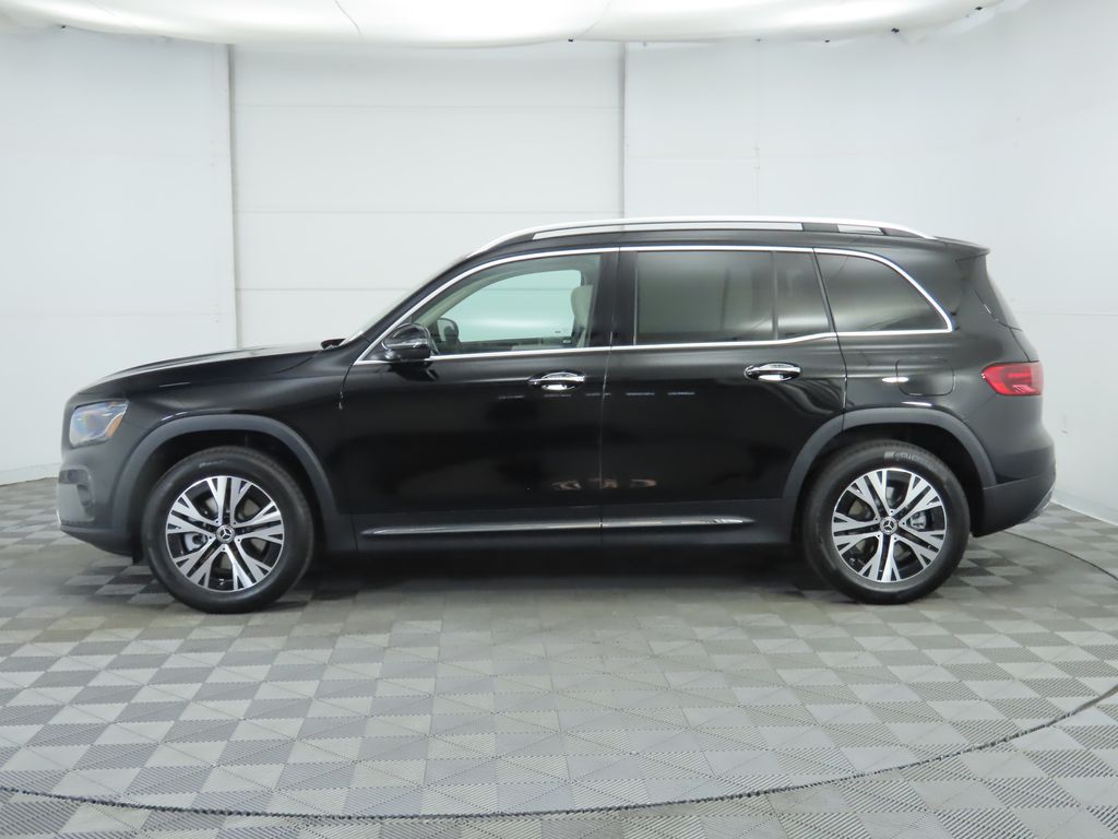 2026 Mercedes Benz GLB 250 photo 8