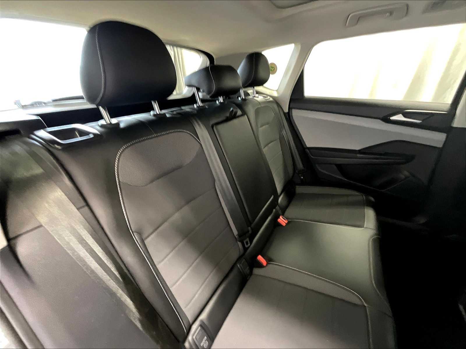 2022 Volkswagen Taos SE photo 12