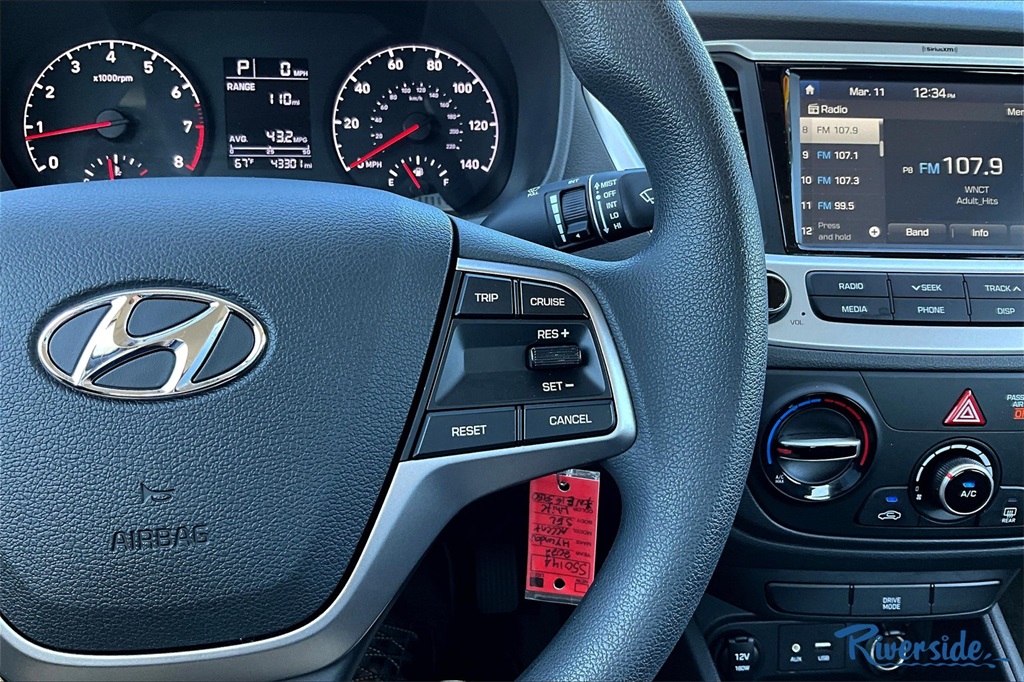 2022 Hyundai Accent SEL photo 11
