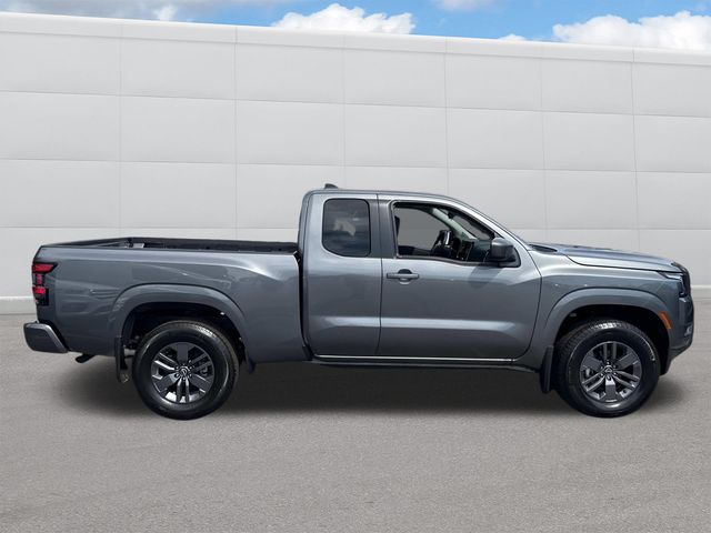2025 Nissan Frontier SV photo 8