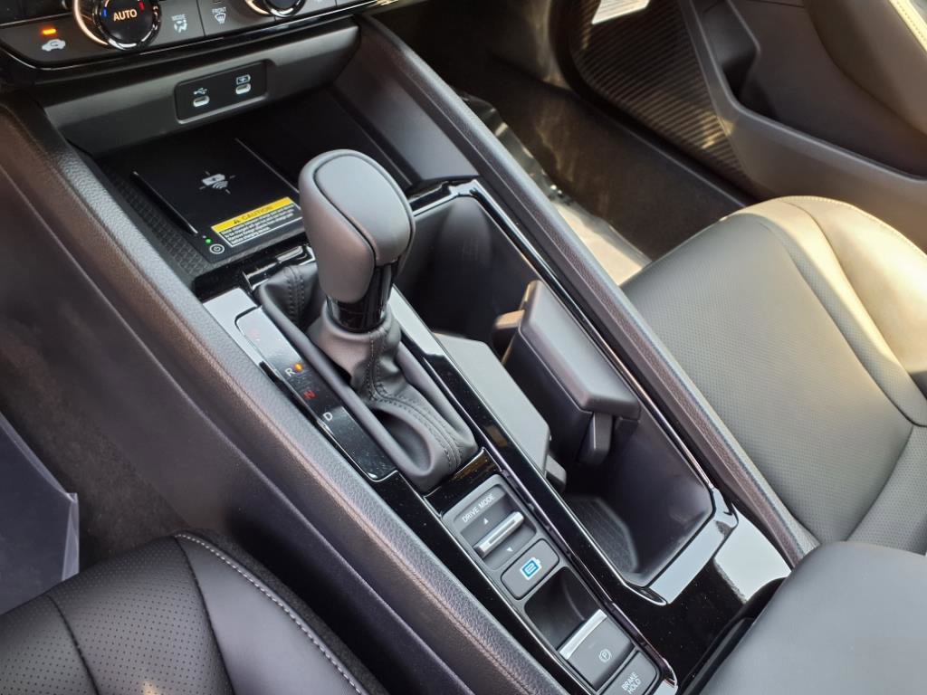 2025 Honda Accord Hybrid Sport-L photo 18