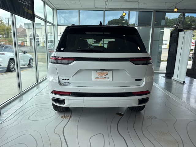 2025 Jeep Grand Cherokee Summit Reserve photo 4