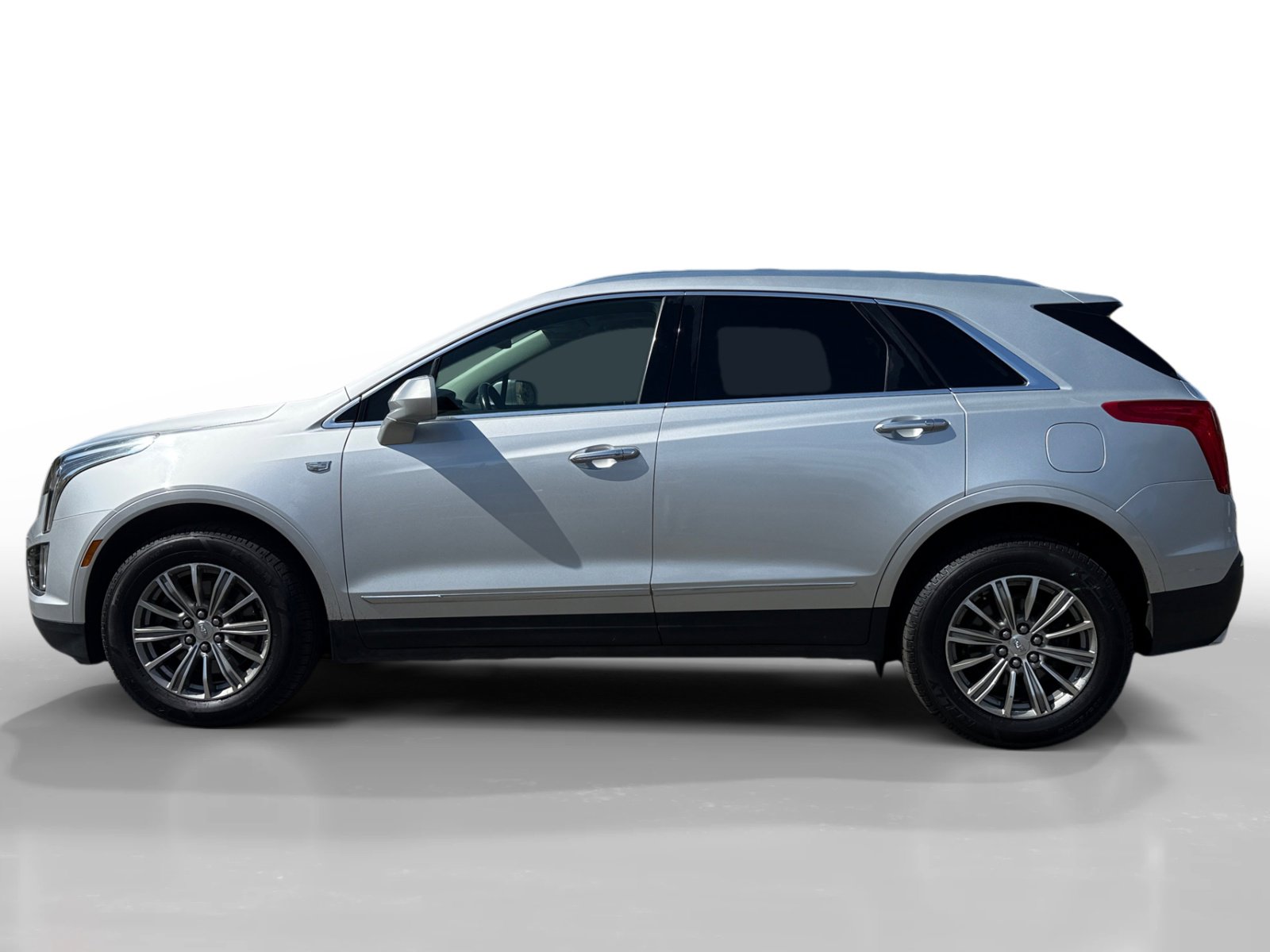 2017 Cadillac XT5 Luxury photo 2