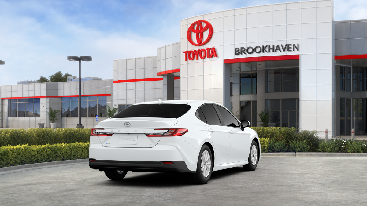 2025 Toyota Camry LE photo 8