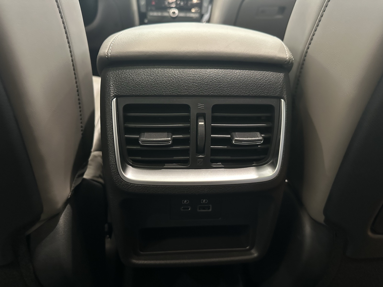2025 Infiniti QX50 Luxe AWD photo 31