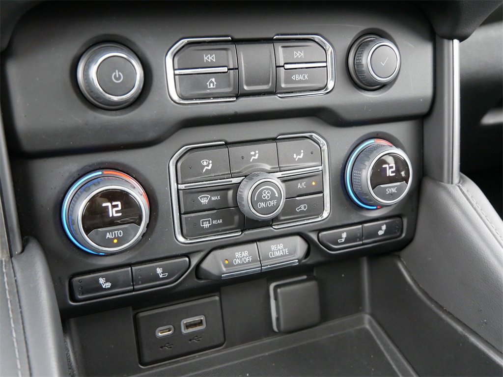 2021 Chevrolet Suburban LT photo 19
