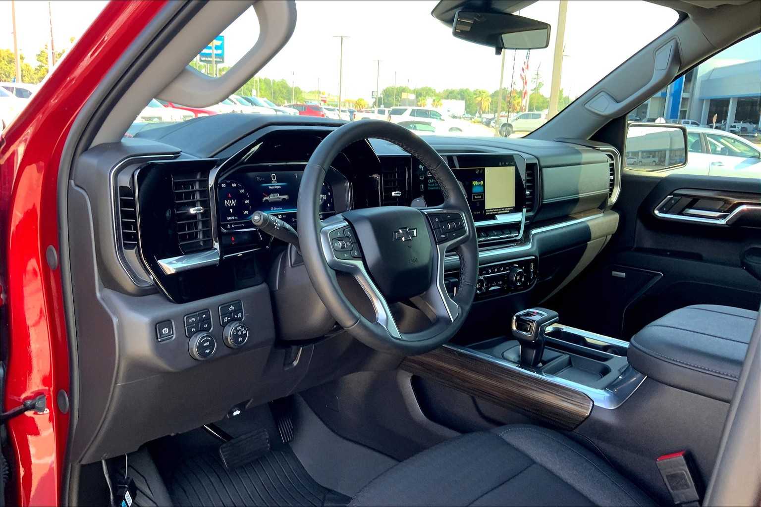 2024 Chevrolet Silverado 1500 LT Trail Boss photo 16