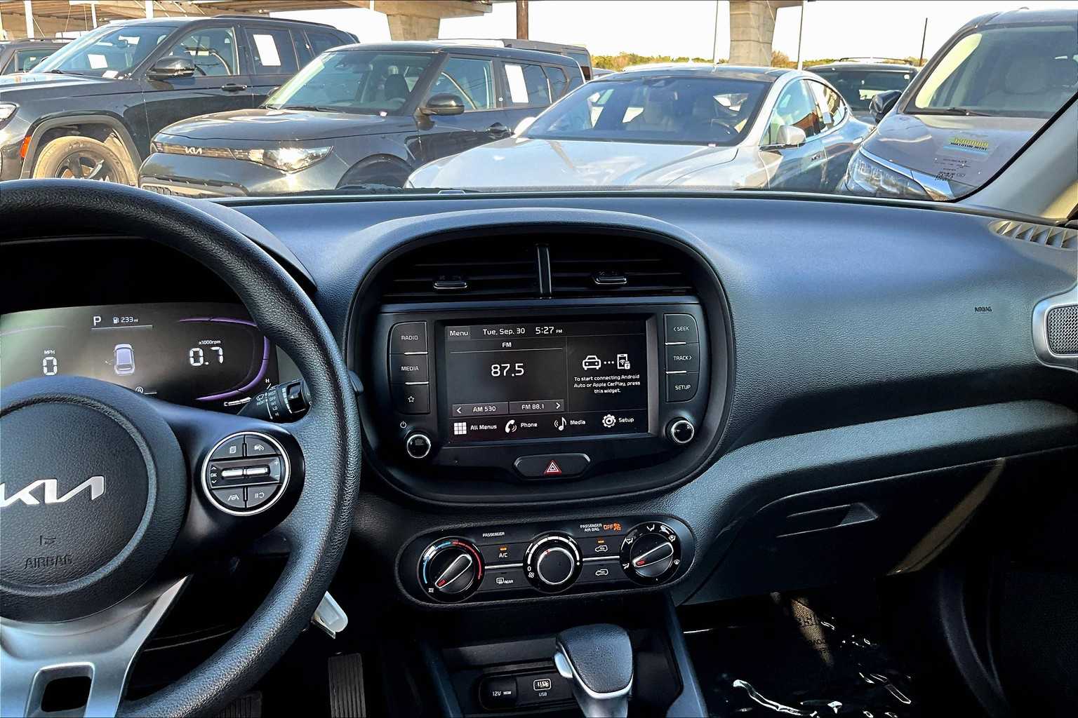 2023 Kia Soul LX S photo 6