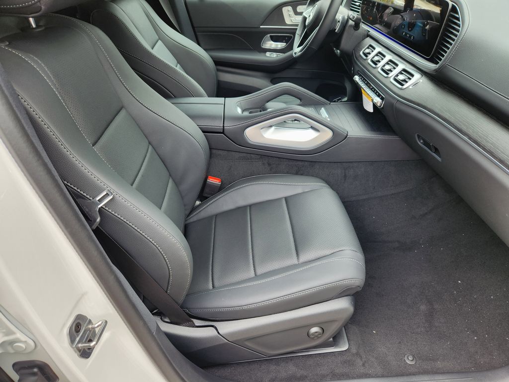2026 Mercedes Benz GLE 450 Coupe 4MATIC photo 13