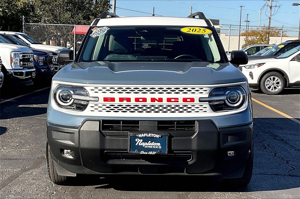 2025 Ford Bronco Sport Heritage photo 2