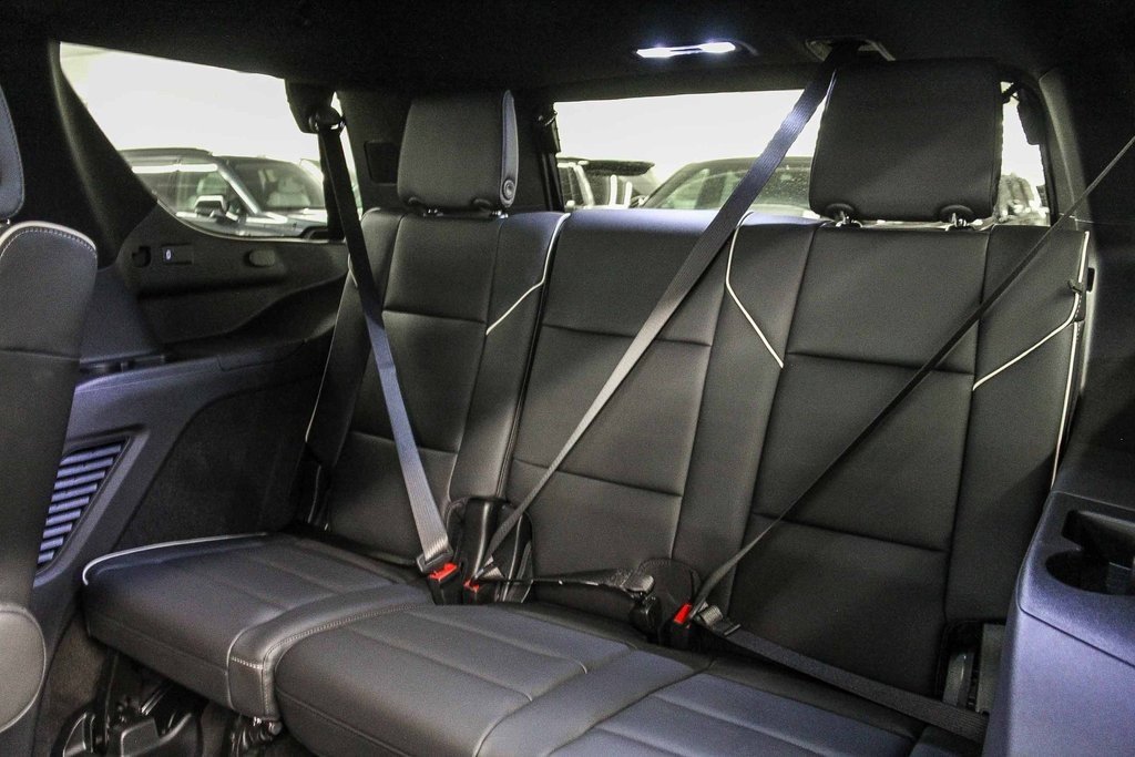 2026 Cadillac Escalade Luxury photo 16