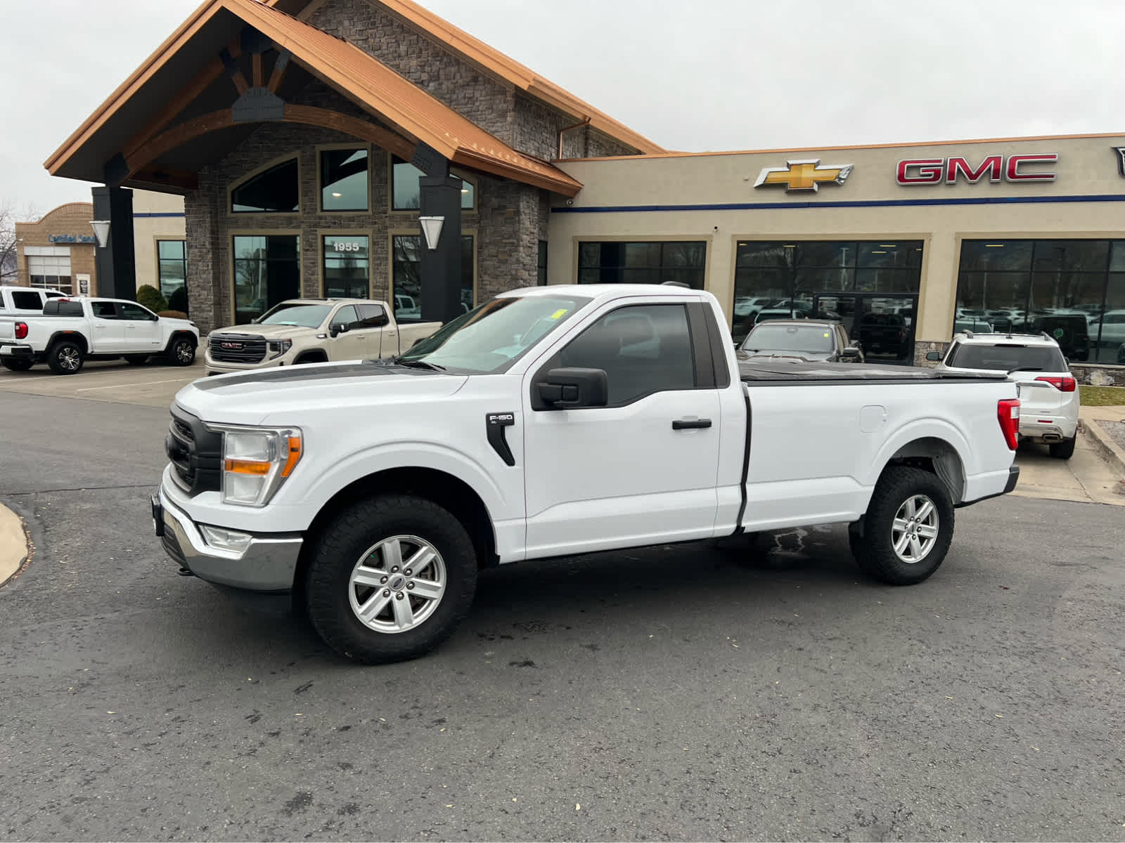 2021 Ford F-150 XL's photo