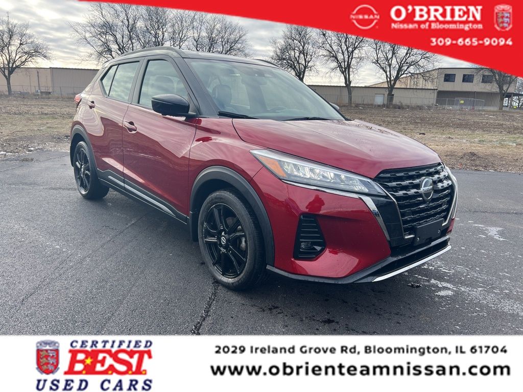 2021 Nissan Kicks SR's photo