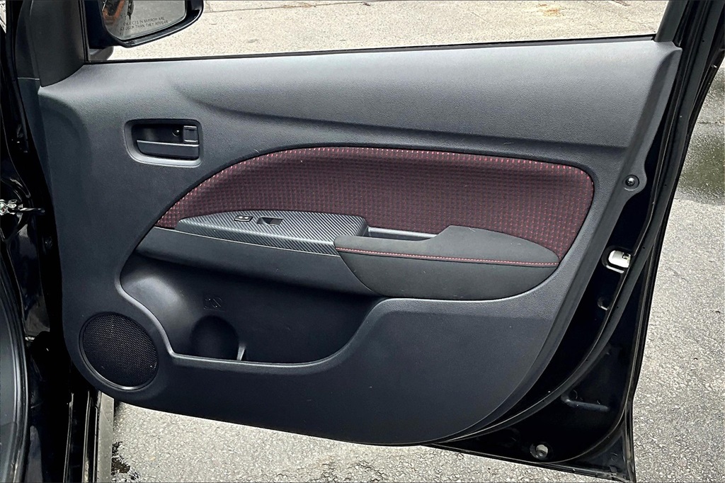 2024 Mitsubishi Mirage G4 ES photo 12