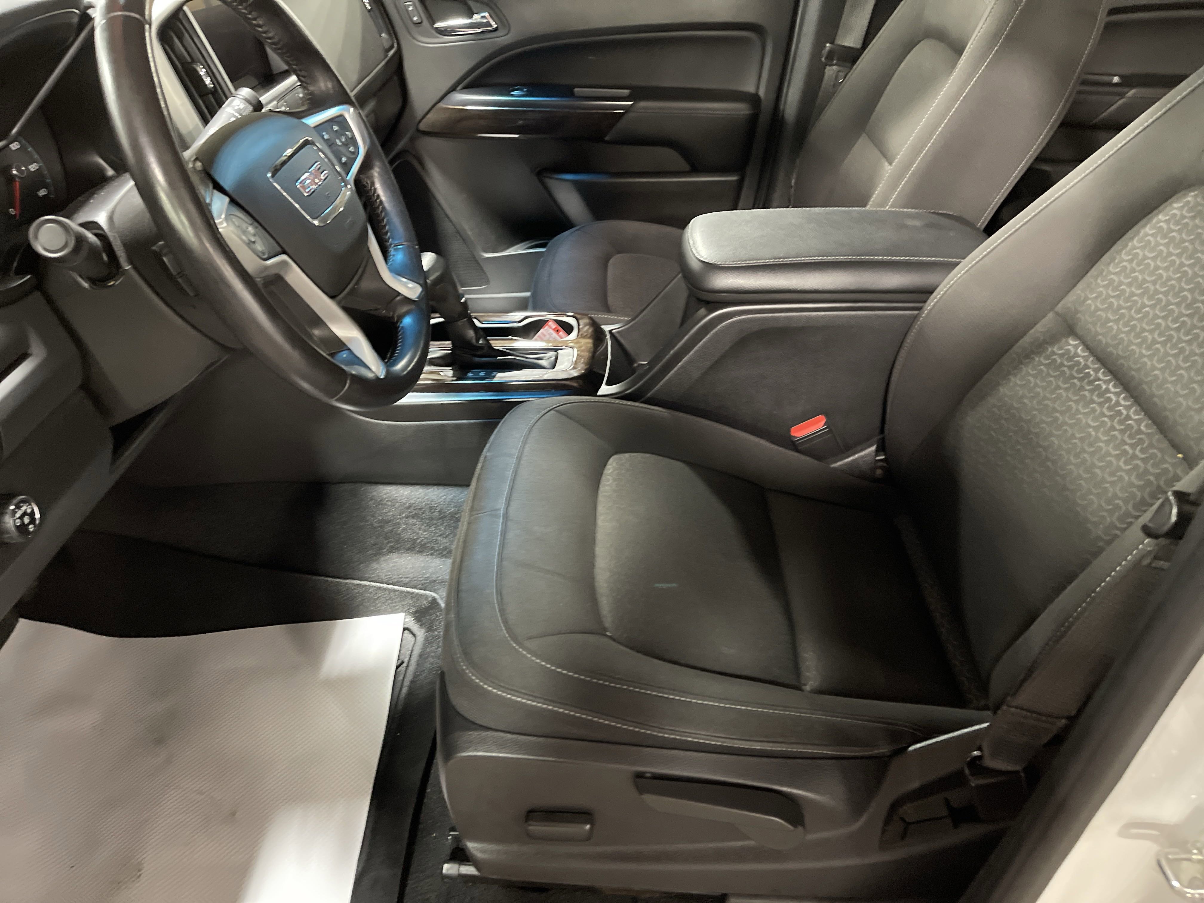 2020 Gmc Canyon SLE photo 6