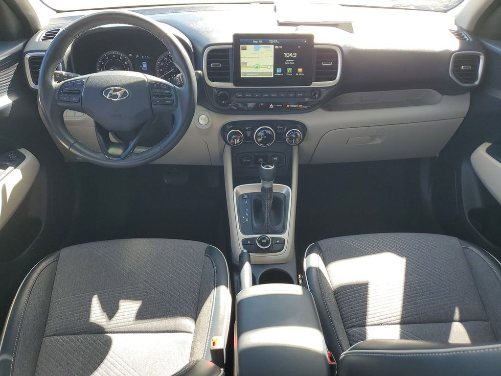 2020 Hyundai Venue SEL Denim photo 21