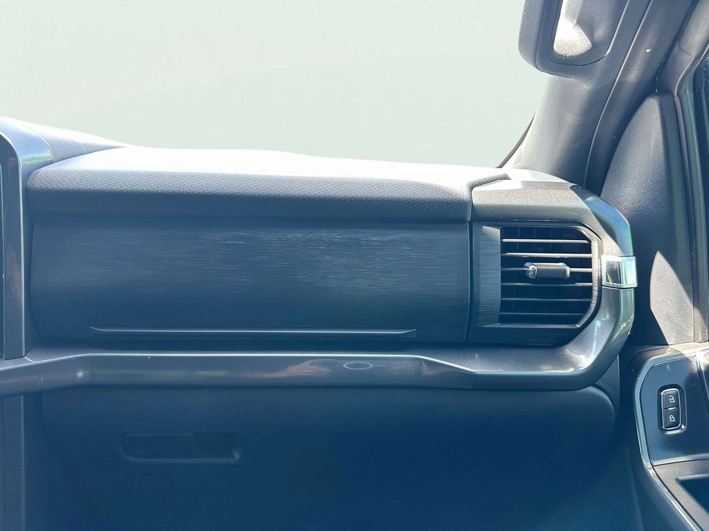 2022 Ford F-150 XLT photo 11