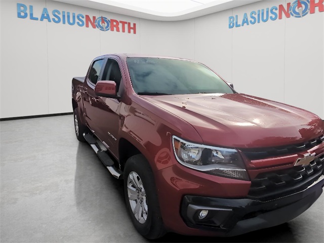 2022 Chevrolet Colorado LT photo 2