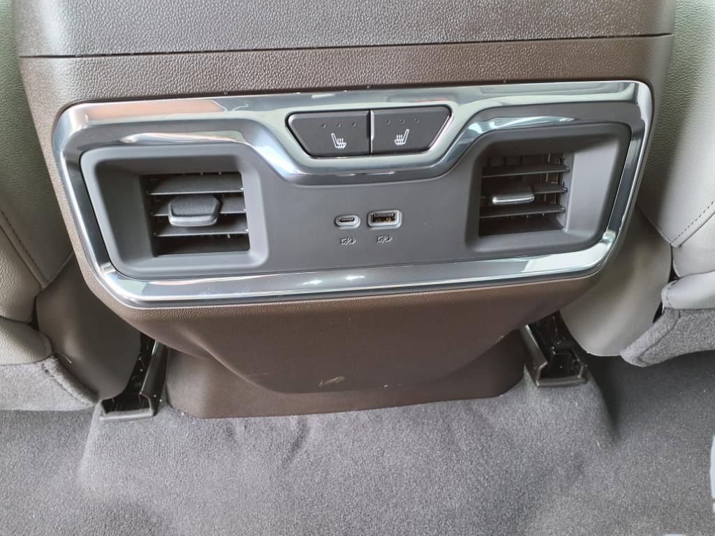 2025 Chevrolet Silverado 1500 LTZ photo 21