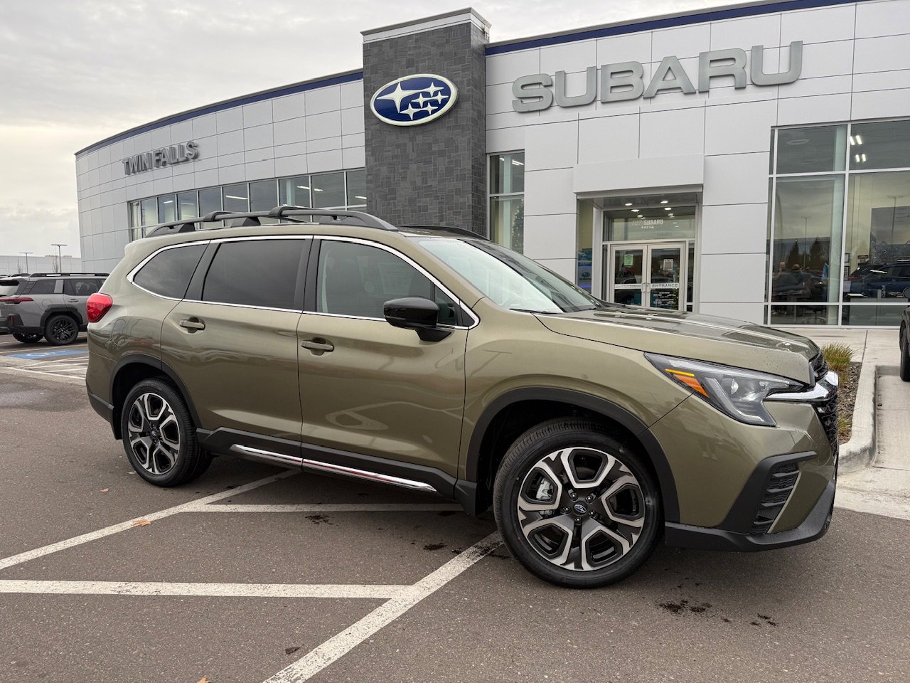 2026 Subaru Ascent Limited's photo