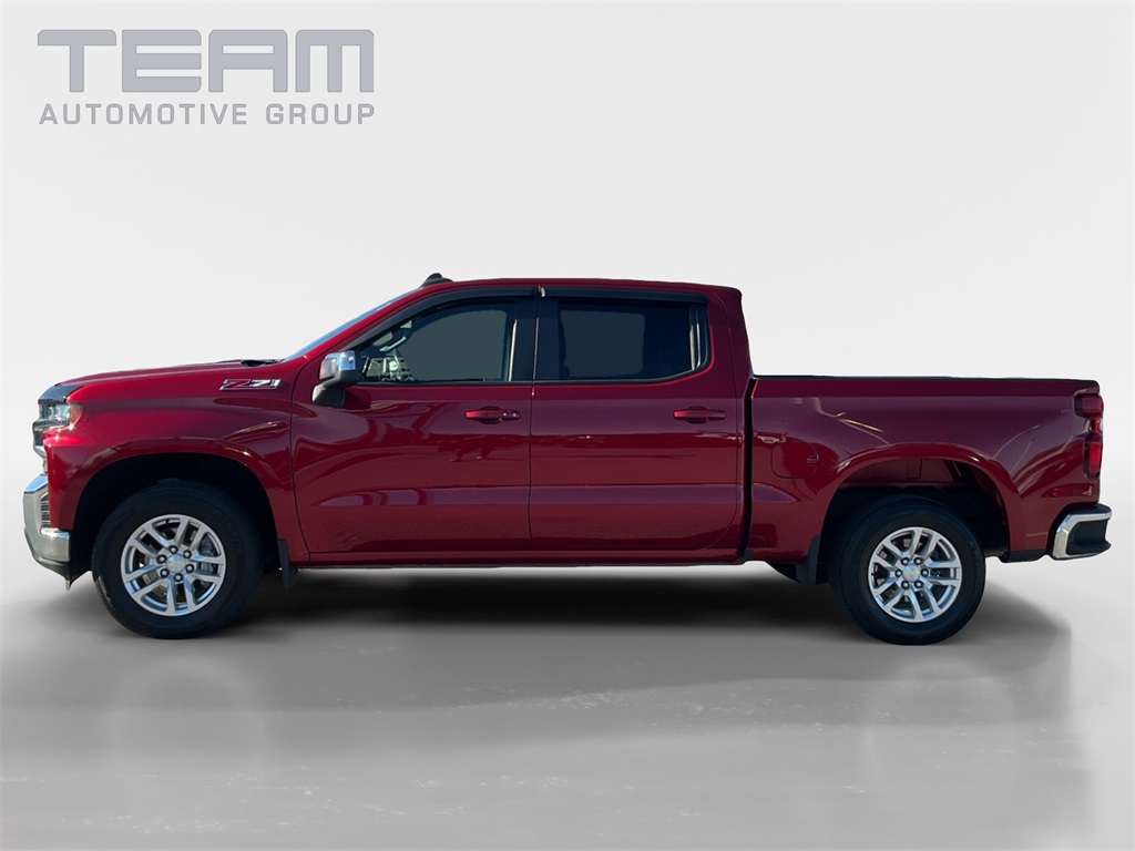 2021 Chevrolet Silverado 1500 LT photo 3