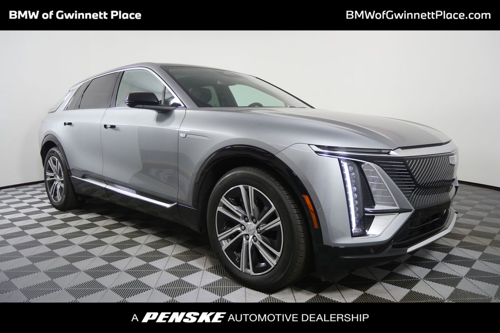 2024 Cadillac LYRIQ Luxury 1