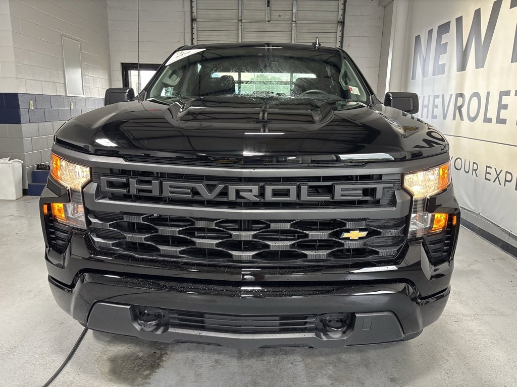 2025 Chevrolet Silverado 1500 Custom photo 28